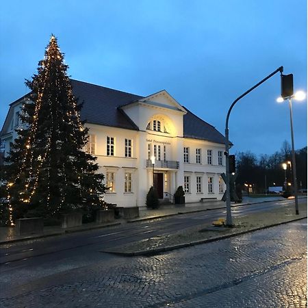 Hotel Prinzenpalais Бад Доберан Екстериор снимка
