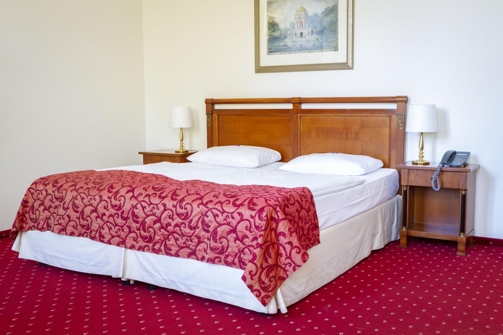 Hotel Prinzenpalais Бад Доберан Екстериор снимка