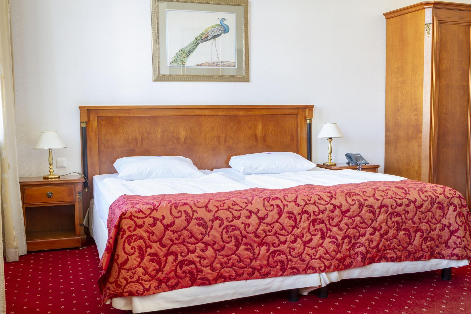 Hotel Prinzenpalais Бад Доберан Екстериор снимка