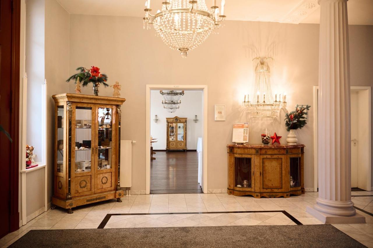 Hotel Prinzenpalais Бад Доберан Екстериор снимка