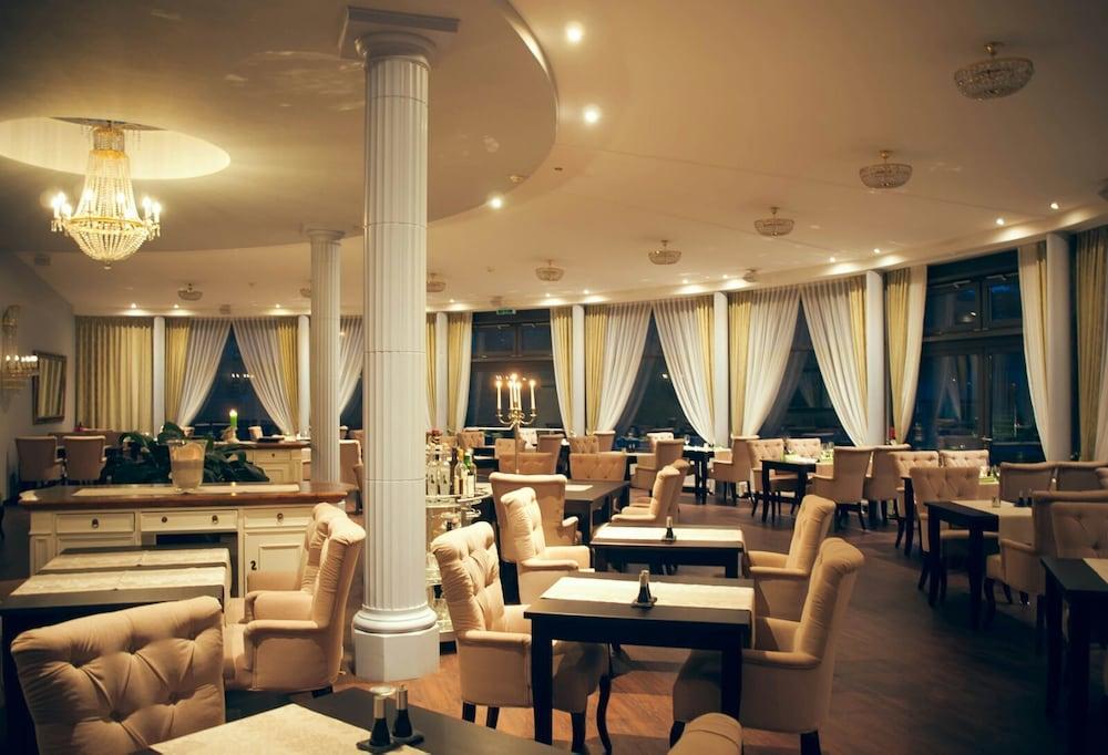 Hotel Prinzenpalais Бад Доберан Екстериор снимка