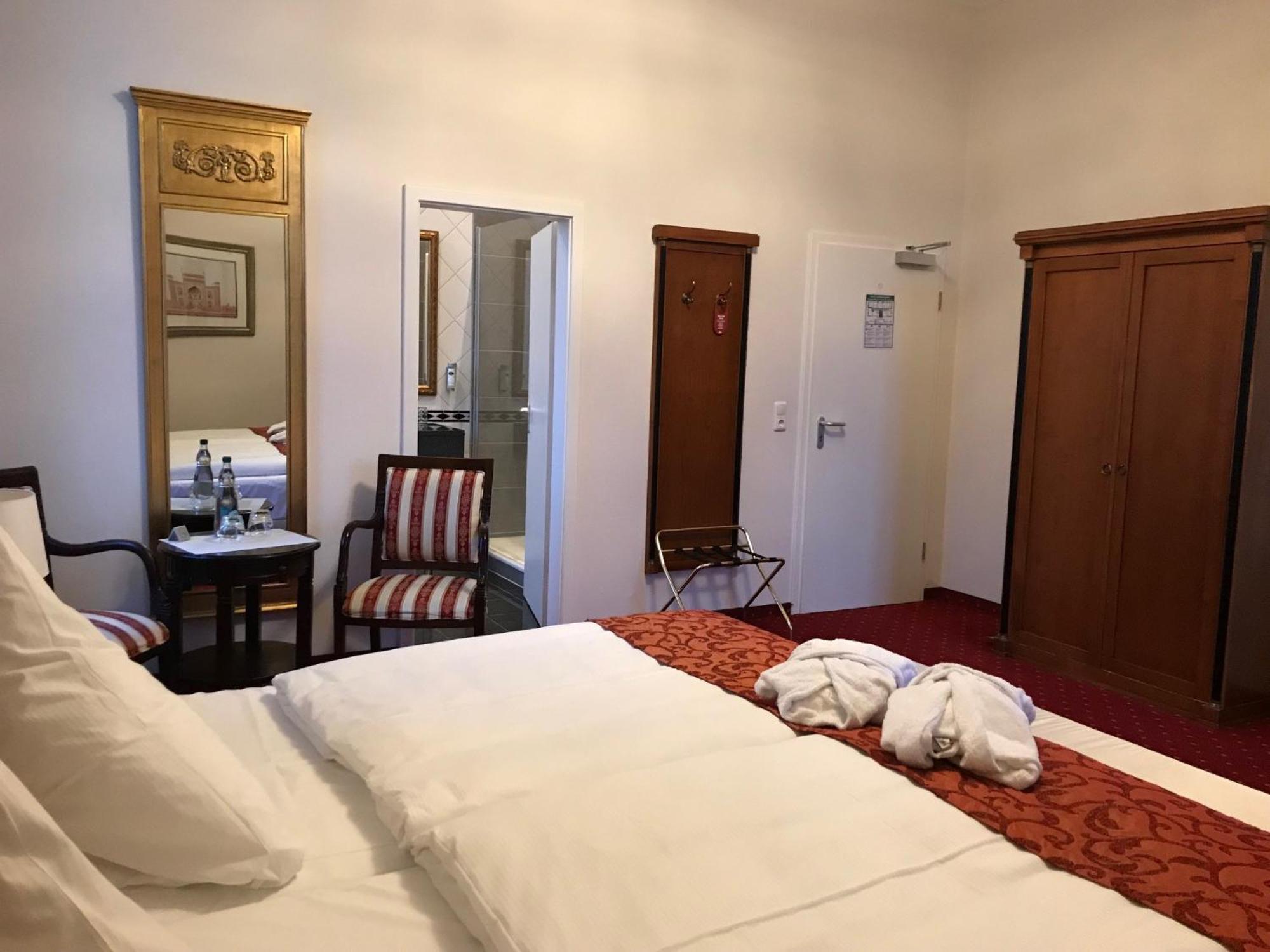 Hotel Prinzenpalais Бад Доберан Екстериор снимка