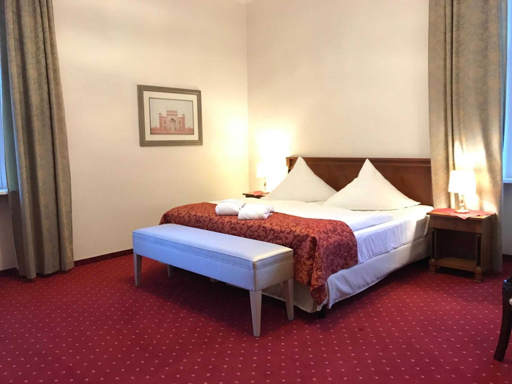 Hotel Prinzenpalais Бад Доберан Екстериор снимка