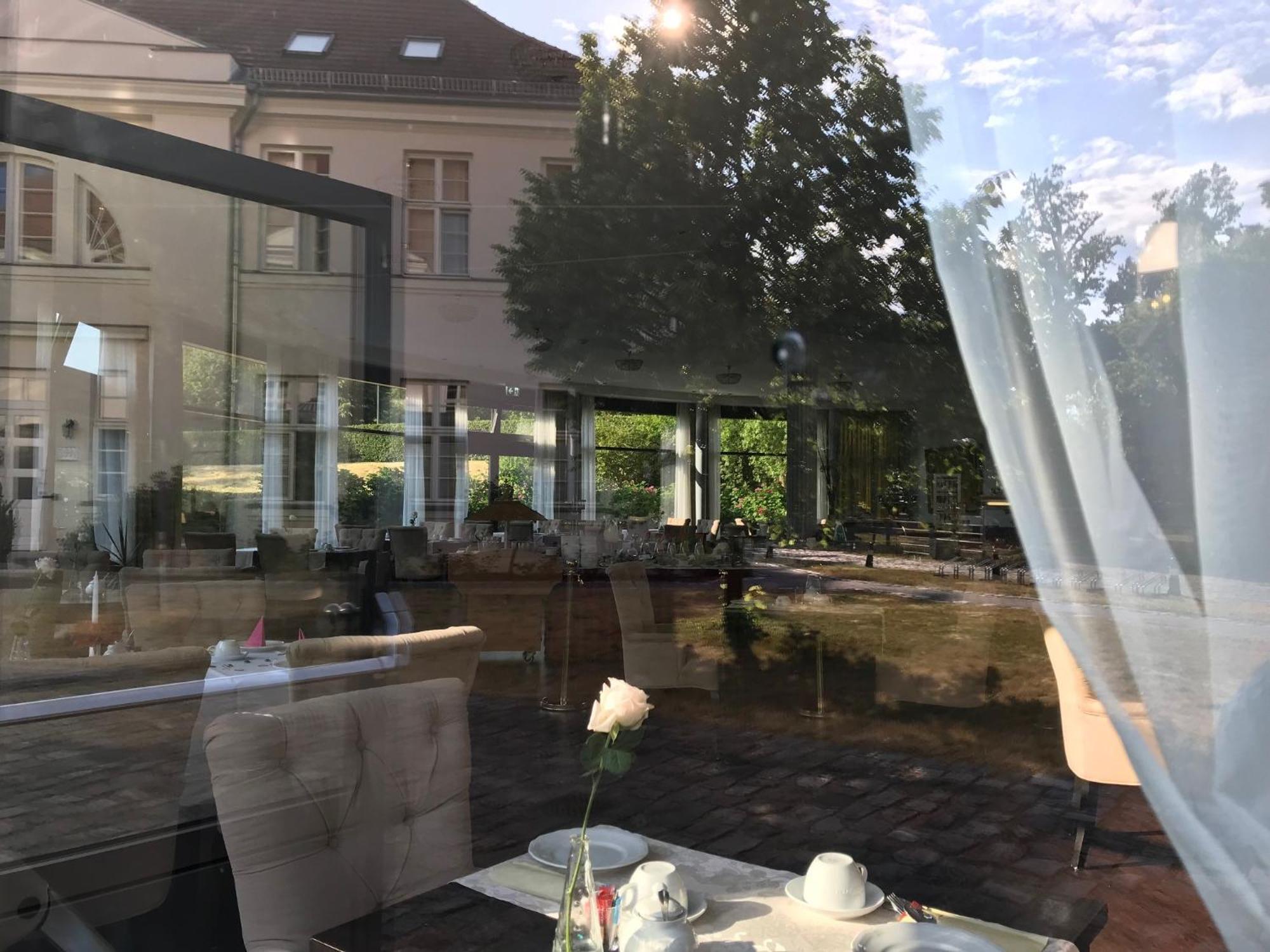 Hotel Prinzenpalais Бад Доберан Екстериор снимка