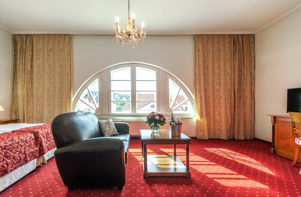 Hotel Prinzenpalais Бад Доберан Екстериор снимка